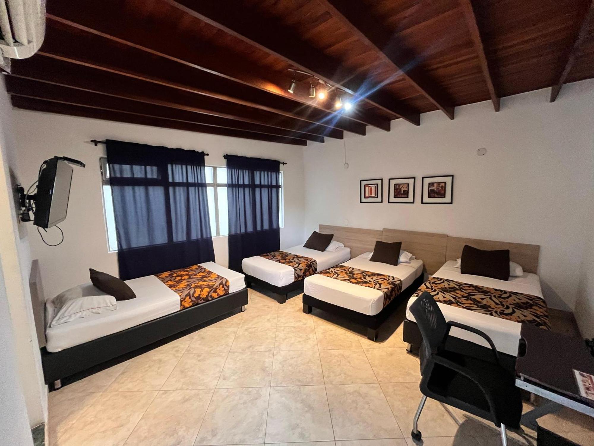 Hotel Quinta Avenida Медельин Экстерьер фото