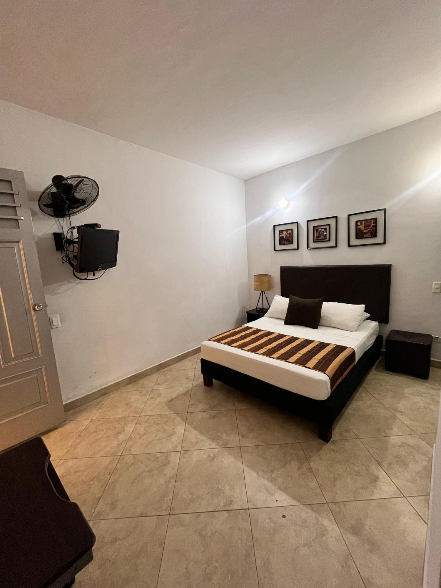 Hotel Quinta Avenida Медельин Экстерьер фото